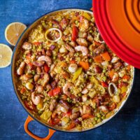 Easy-Seafood-Chicken-Paella-with-Chorizo
