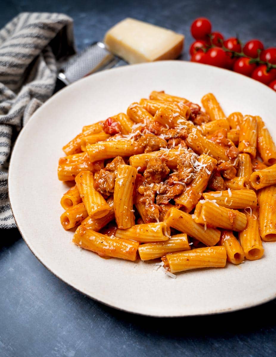 A delicious plate of Pasta alla Zozzona