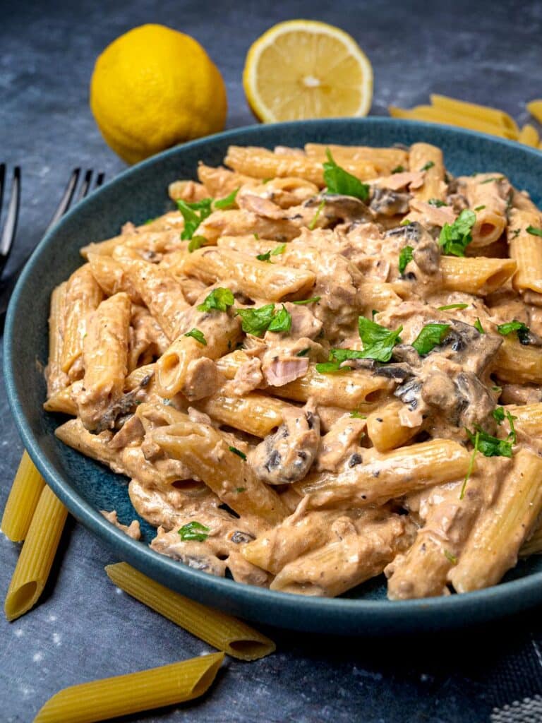 creamy-tuna-and-mushroom-pasta-skinny-spatula