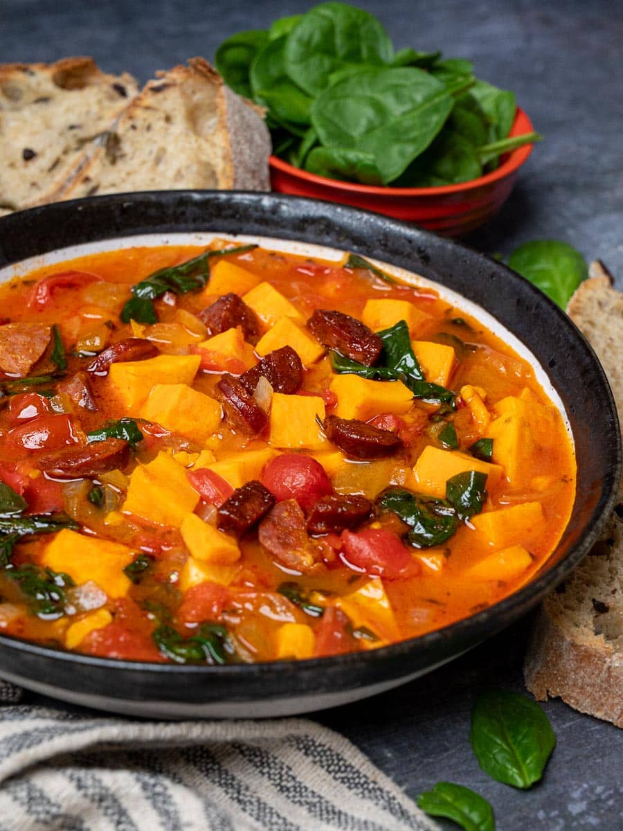 spanish dish with ciabatta on the side