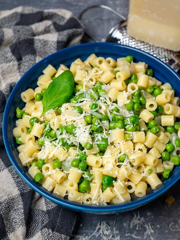 Pasta E Piselli (Pasta And Peas) – Skinny Spatula