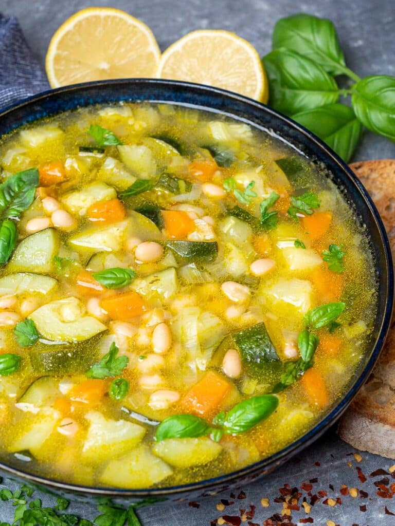 Chunky Zucchini Soup with White Beans – Skinny Spatula