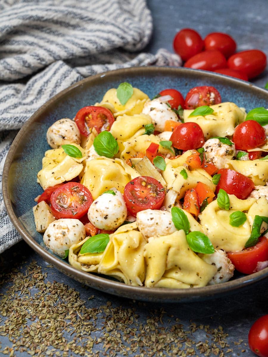 summer tortellini salad with tomatoes