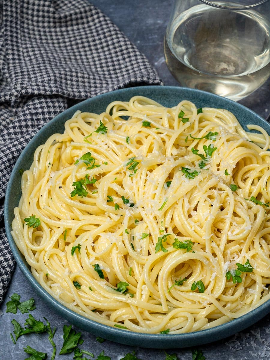 White Wine Pasta Sauce – Skinny Spatula