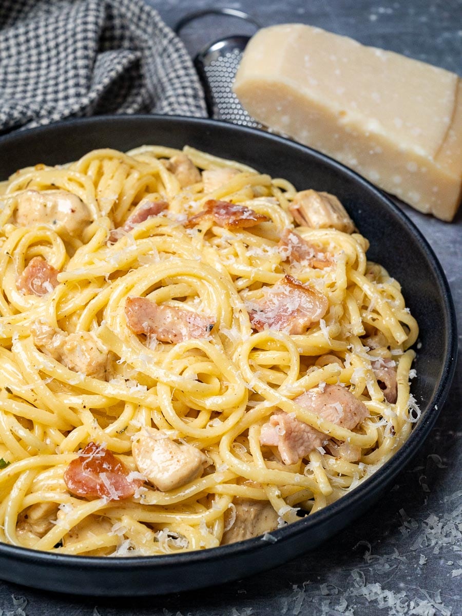 chicken and bacon pasta with parmesan