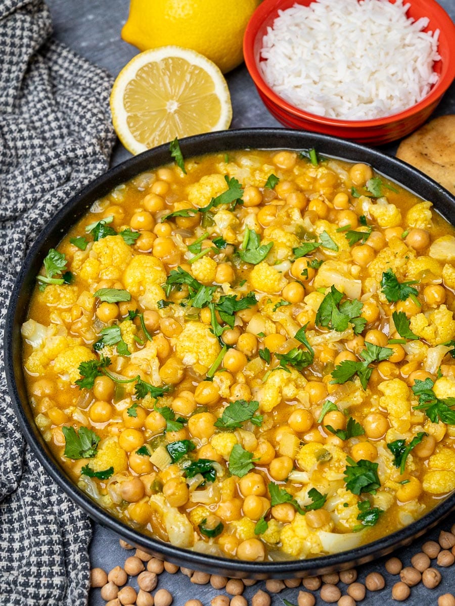 cauliflower and chickpea curry with rice