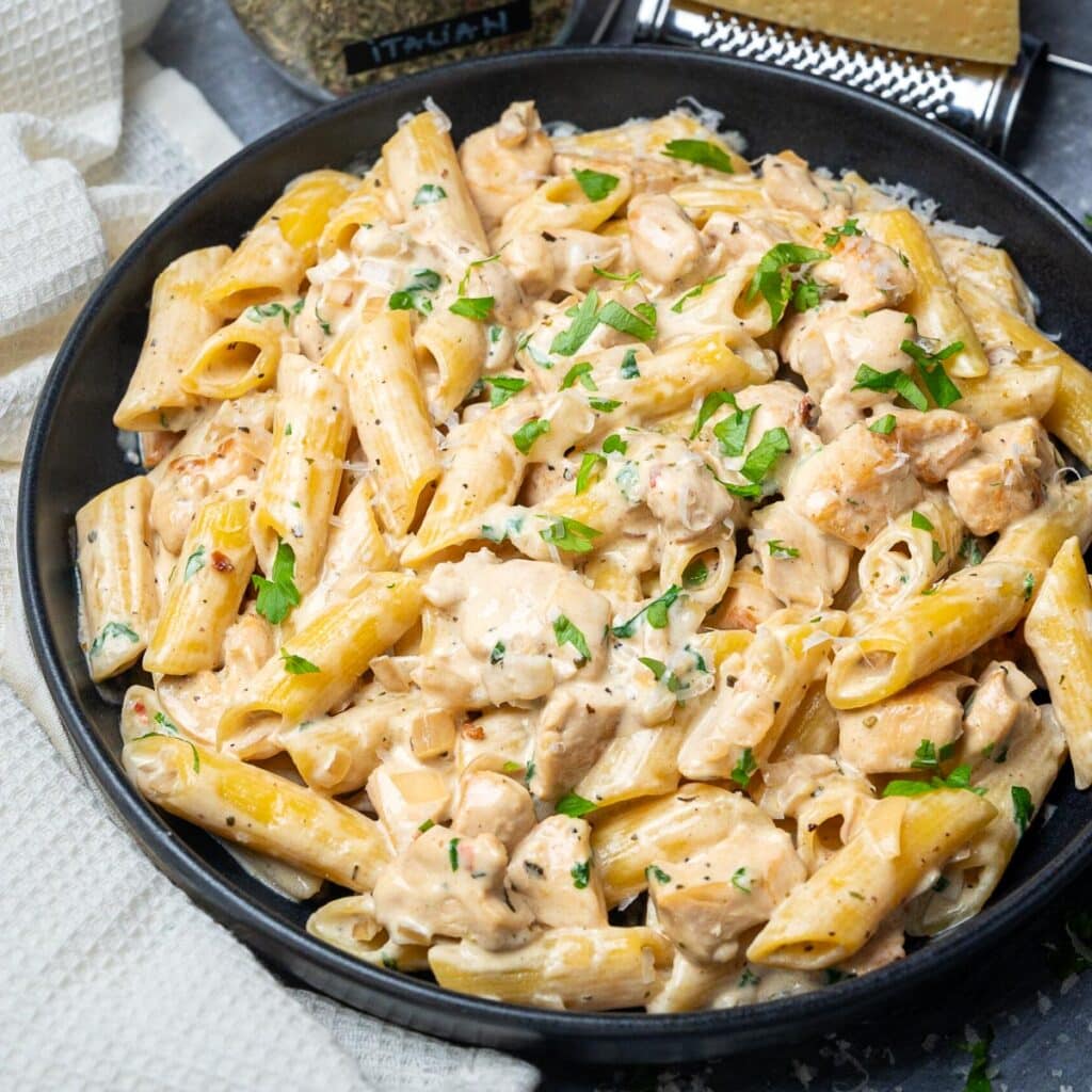 White Wine Pasta Sauce – Skinny Spatula