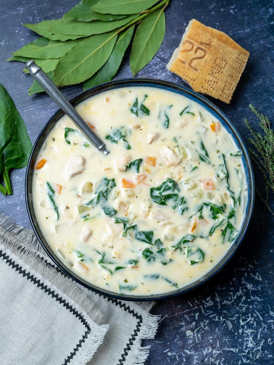 chicken florentine soup with parmesan