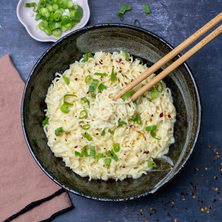 american dish with scallions