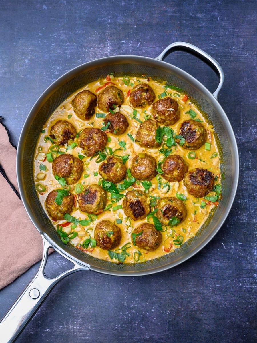 Turkey Meatballs in Curry Sauce with coriander