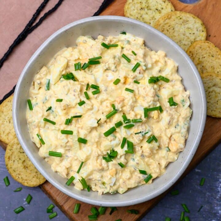 American dish with chives on top