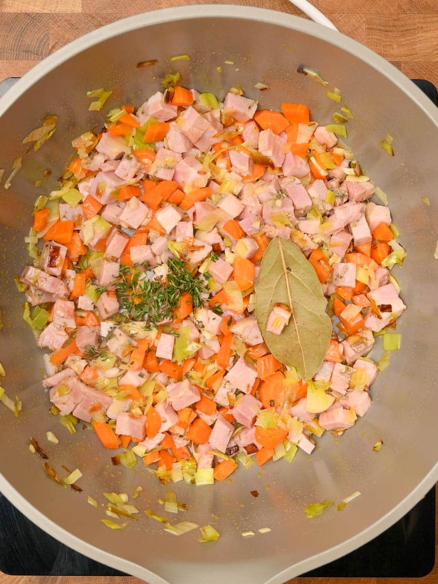 Ham and Cabbage Soup making instructions