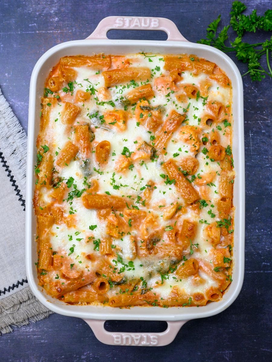 chicken pasta bake with mozzarella